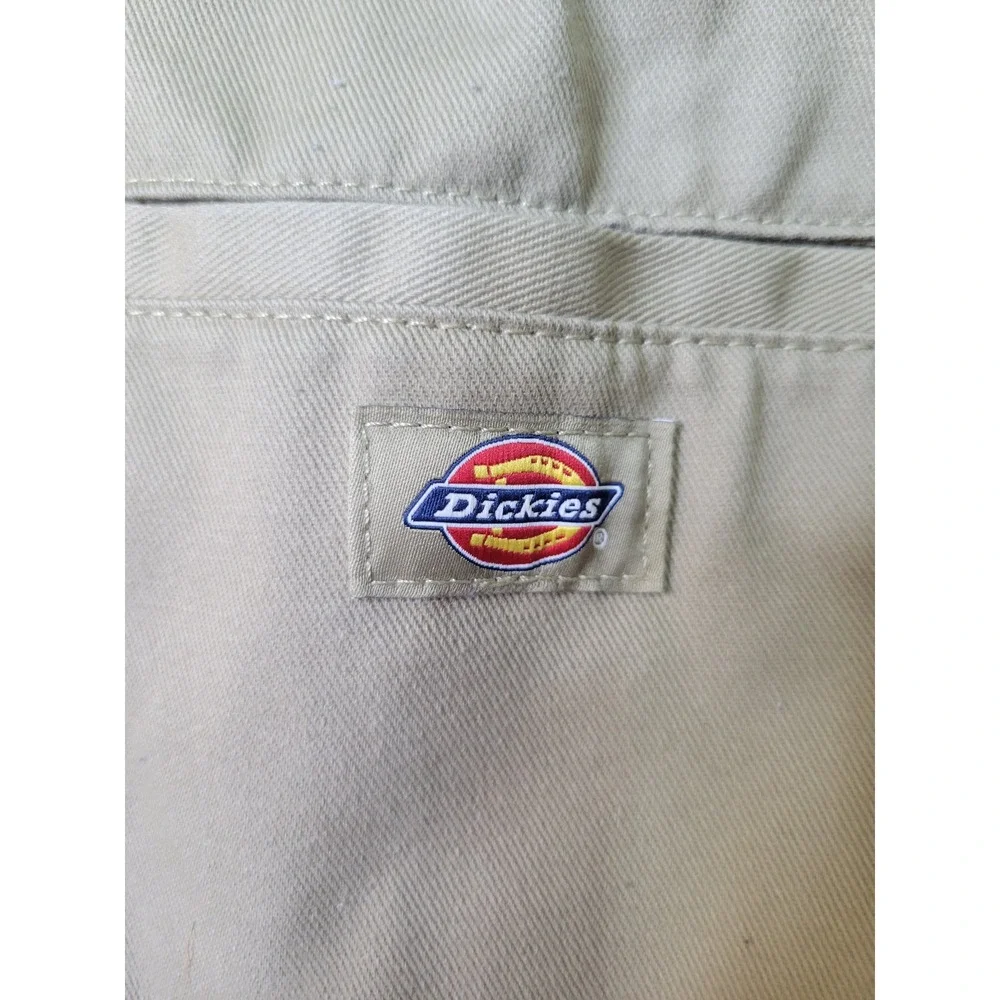 Dickies loose fit